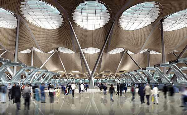 Spain Defends Airport Fee Hike